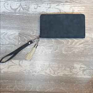 GRAY WRISTLET / WALLET